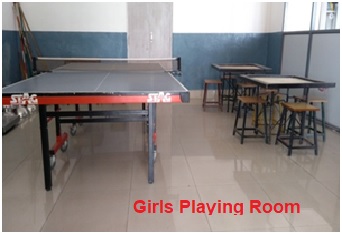 girls playing room
